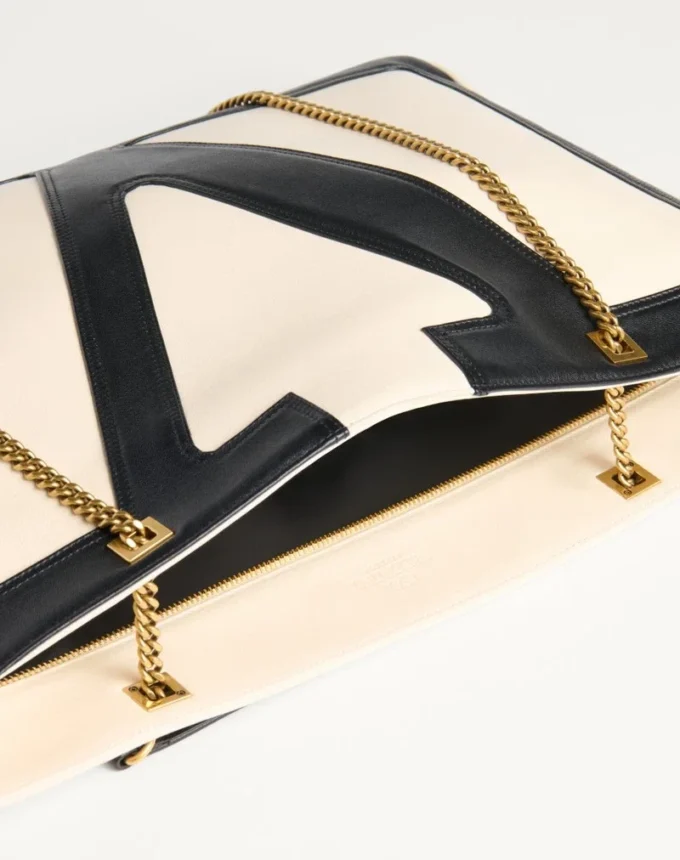 Sac cabas en cuir nappa Valentino Garavani Viva Superstar Sac cabas en cuir nappa Valentino Garavani Viva Superstar