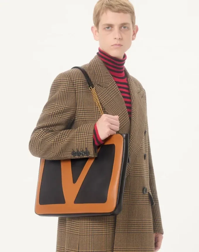 Sac cabas en cuir nappa Valentino Garavani Viva Superstar Sac cabas en cuir nappa Valentino Garavani Viva Superstar