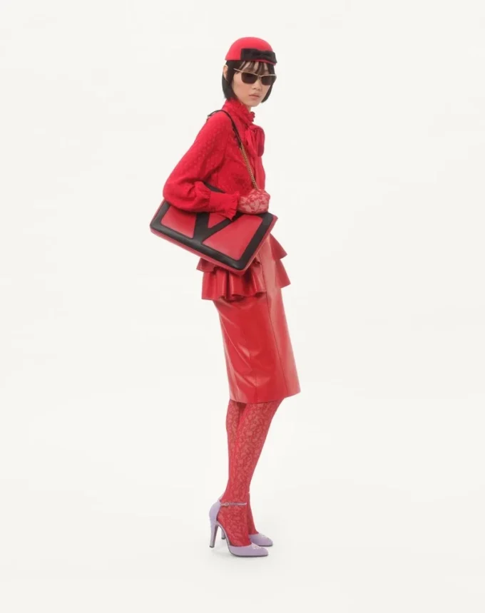 Sac cabas moyen en cuir nappa Valentino Garavani Viva Superstar Sac cabas moyen en cuir nappa Valentino Garavani Viva Superstar