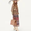Sac cabas moyen Valentino Garavani Antibes en raphia jacquard avec motif Cherryfic Sac cabas moyen Valentino Garavani Antibes en raphia jacquard avec motif Cherryfic