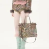 Sac cabas moyen Valentino Garavani Antibes en tissu jacquard Apres L’Hiver Sac cabas moyen Valentino Garavani Antibes en tissu jacquard Apres L’Hiver