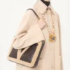 Sac cabas moyen Valentino Garavani Viva Superstar en peau lainée. Sac cabas moyen Valentino Garavani Viva Superstar en peau lainée.