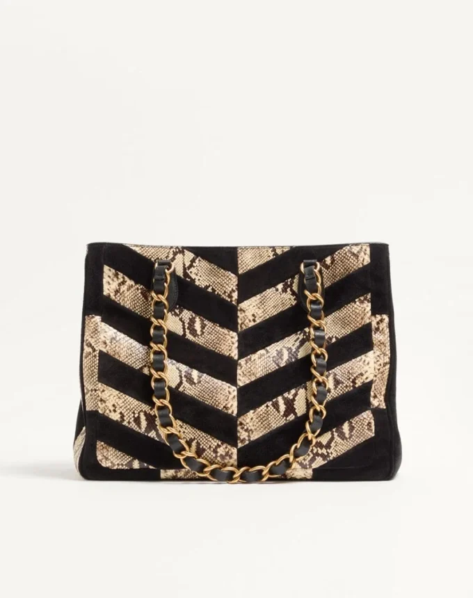 Sac cabas Valentino Garavani Laseine en python et daim à motif chevron Sac cabas Valentino Garavani Laseine en python et daim à motif chevron