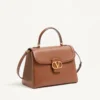 Sac à main Valentino Garavani 9To5 en cuir de veau lisse Sac à main Valentino Garavani 9To5 en cuir de veau lisse
