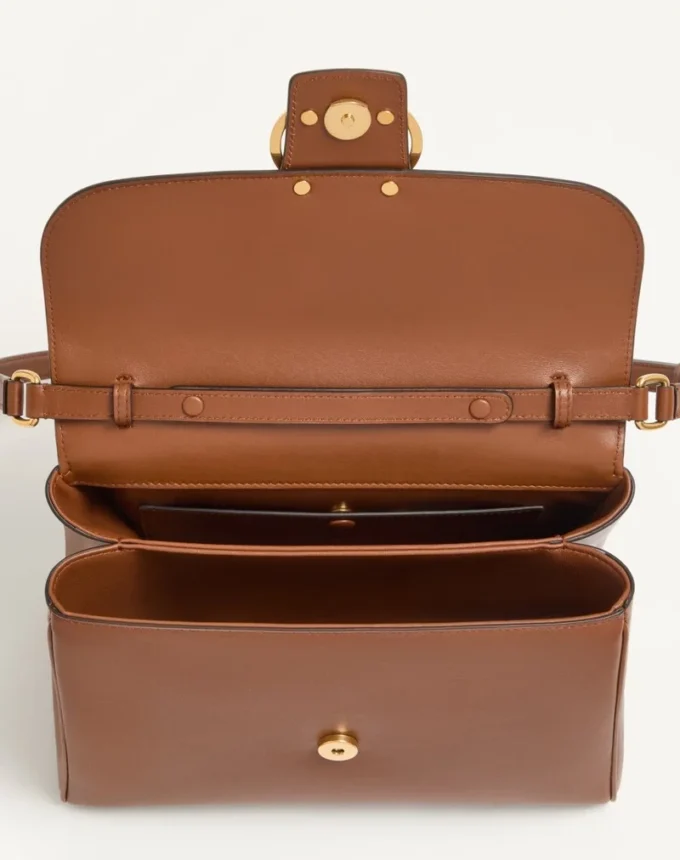 Sac à main Valentino Garavani 9To5 en cuir de veau lisse Sac à main Valentino Garavani 9To5 en cuir de veau lisse