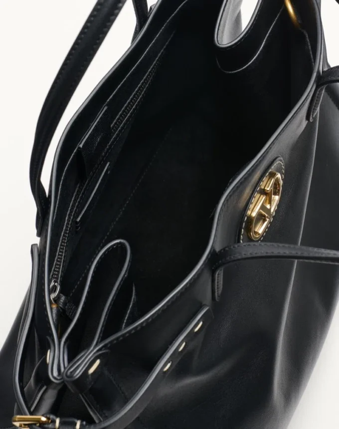 Sac shopping moyen en cuir Antibes de Valentino Garavani Sac shopping moyen en cuir Antibes de Valentino Garavani