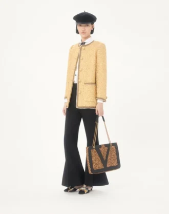 Sac shopping moyen Valentino Garavani Viva Superstar en cuir de veau effet poney Sac shopping moyen Valentino Garavani Viva Superstar en cuir de veau effet poney