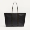 Sac shopping Valentino Garavani Rockstud en cuir de veau grainé Sac shopping Valentino Garavani Rockstud en cuir de veau grainé