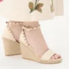 Sandales compensées à double Rockstud en cuir de veau grainé 105 mm