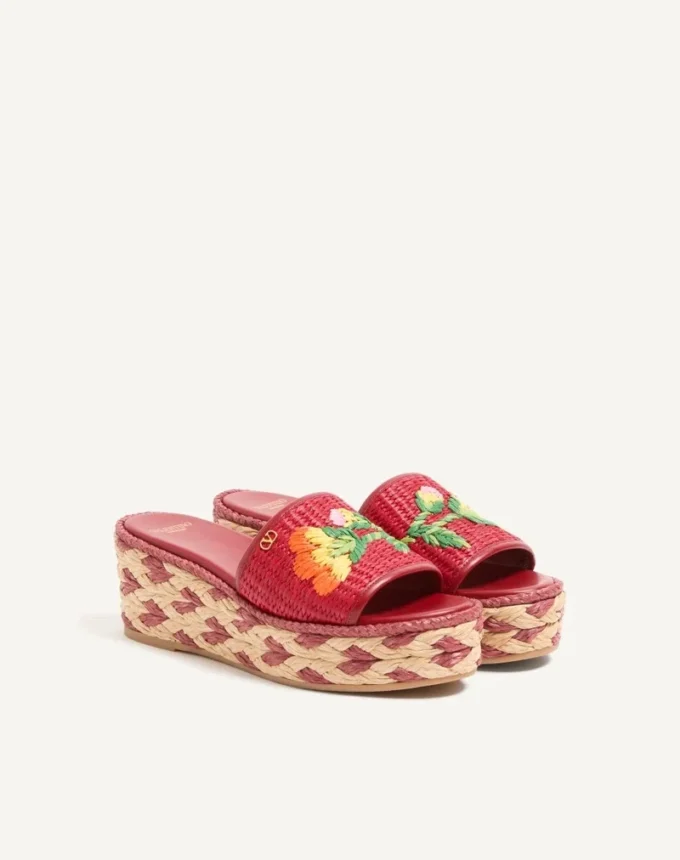 Sandales compensées en raphia Bribri avec broderies florales 65 mm