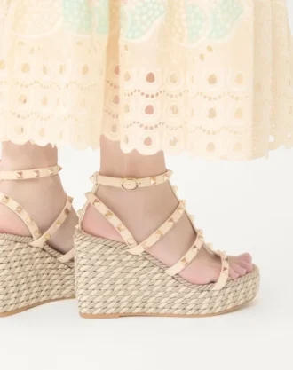 Sandales compensées à lanières en cuir de veau Rockstud 95 mm