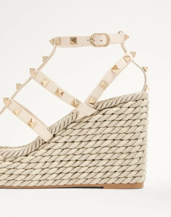 Sandales compensées à lanières en cuir de veau Rockstud 95 mm