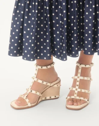 Sandales compensées Rockstud en cuir de veau avec broderies Cornely 80 mm Sandales compensées Rockstud en cuir de veau avec broderies Cornely 80 mm
