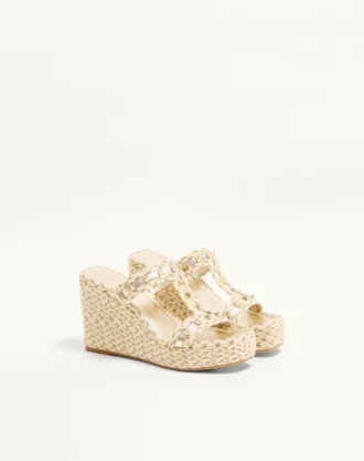 Sandales compensées Rockstud en cuir nappa laminé 90 mm