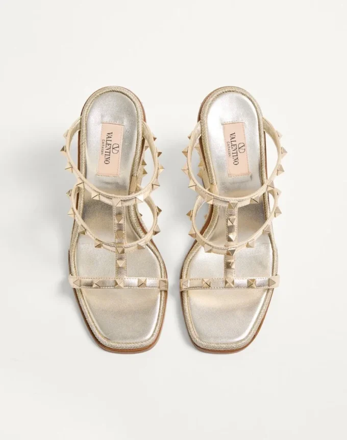 Sandales compensées Rockstud en cuir nappa laminé avec broderie Cornely 100 mm
