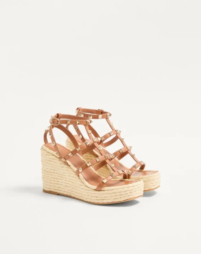 Sandales compensées Rockstud à lanières en cuir de veau 95 mm
