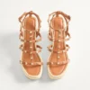 Sandales compensées Rockstud à lanières en cuir de veau 95 mm