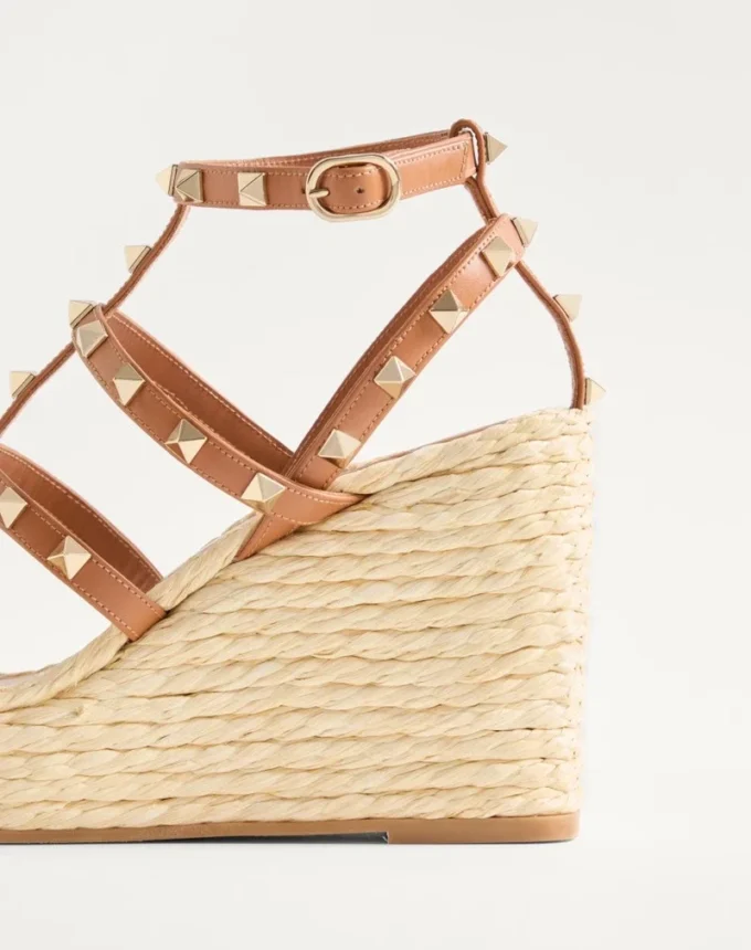 Sandales compensées Rockstud à lanières en cuir de veau 95 mm