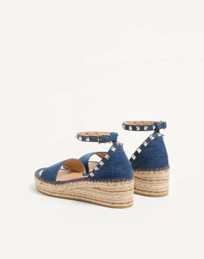 Sandales à double plateforme Rockstud en denim 55 mm Sandales à double plateforme Rockstud en denim 55 mm