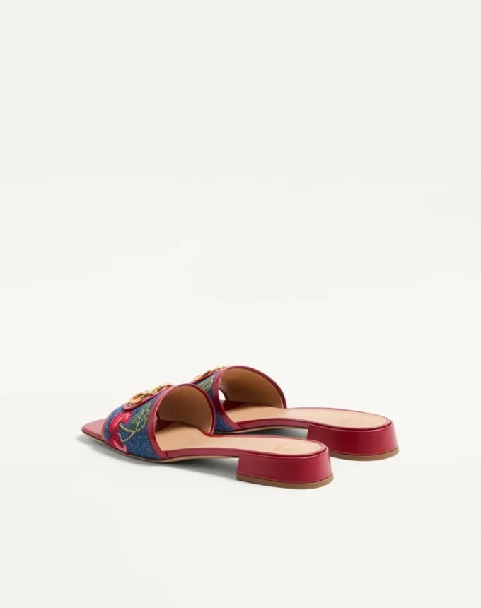 Sandales à enfiler en denim Vlogo Signature avec broderies Cherryfic, 20 mm Sandales à enfiler en denim Vlogo Signature avec broderies Cherryfic, 20 mm