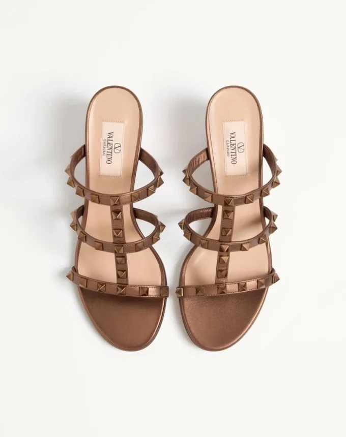 Sandales à lanières en cuir de veau métallisé Rockstud 60 mm