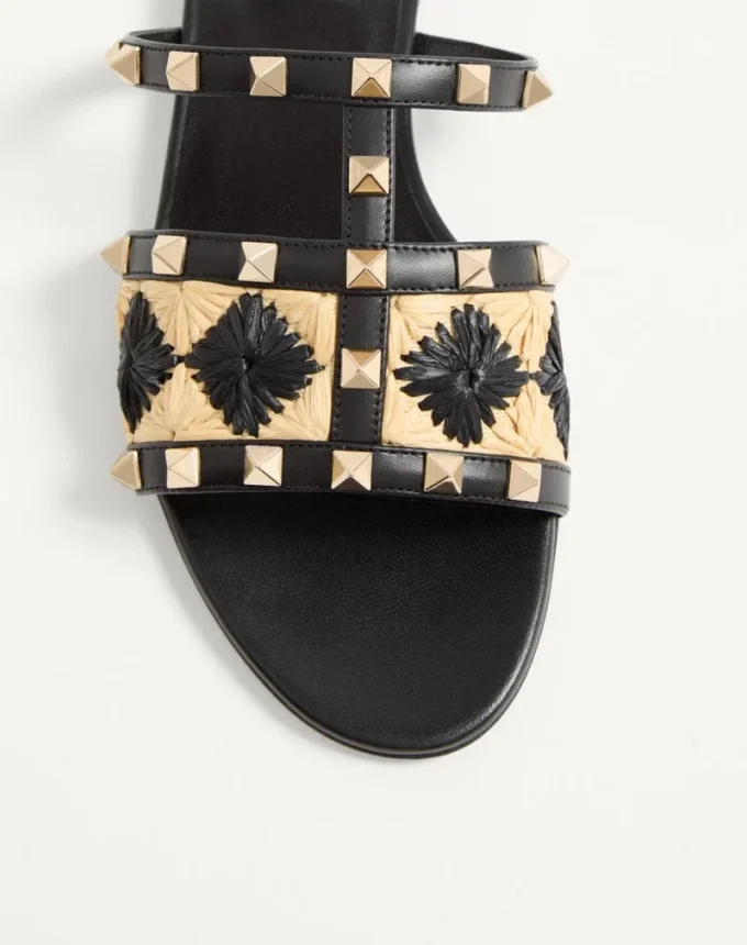 Sandales Rockstud avec broderie en raphia à carreaux