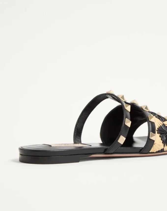 Sandales Rockstud avec broderie en raphia à carreaux