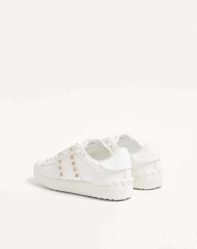 Sneakers ouvertes Untitled