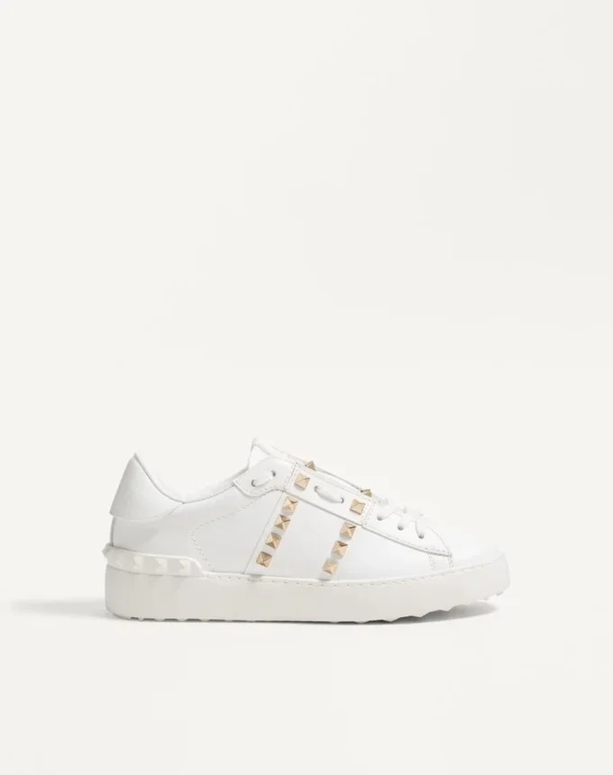 Sneakers ouvertes Untitled