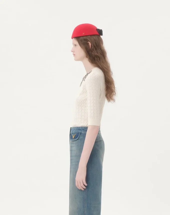 Top en coton brodé