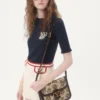 Top en laine brodé Top en laine brodé
