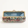 Valentino Garavani Minaudière Carry Secrets avec motif strass Apres L’Hiver Valentino Garavani Minaudière Carry Secrets avec motif strass Apres L’Hiver