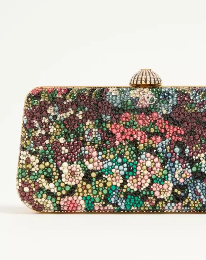 Valentino Garavani Minaudière Carry Secrets avec motif strass Apres L’Hiver Valentino Garavani Minaudière Carry Secrets avec motif strass Apres L’Hiver