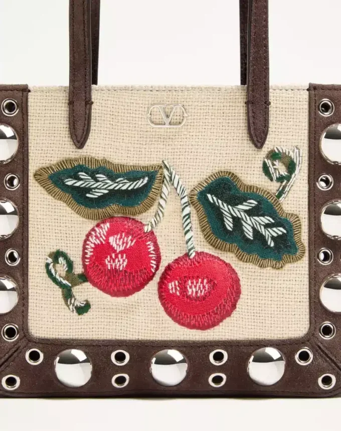 Valentino Garavani Nellcôte Mini sac shopping brodé Valentino Garavani Nellcôte Mini sac shopping brodé