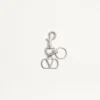 Valentino Garavani Vlogo Signature Charm métallique pour sac avec porte-clés Valentino Garavani Vlogo Signature Charm métallique pour sac avec porte-clés