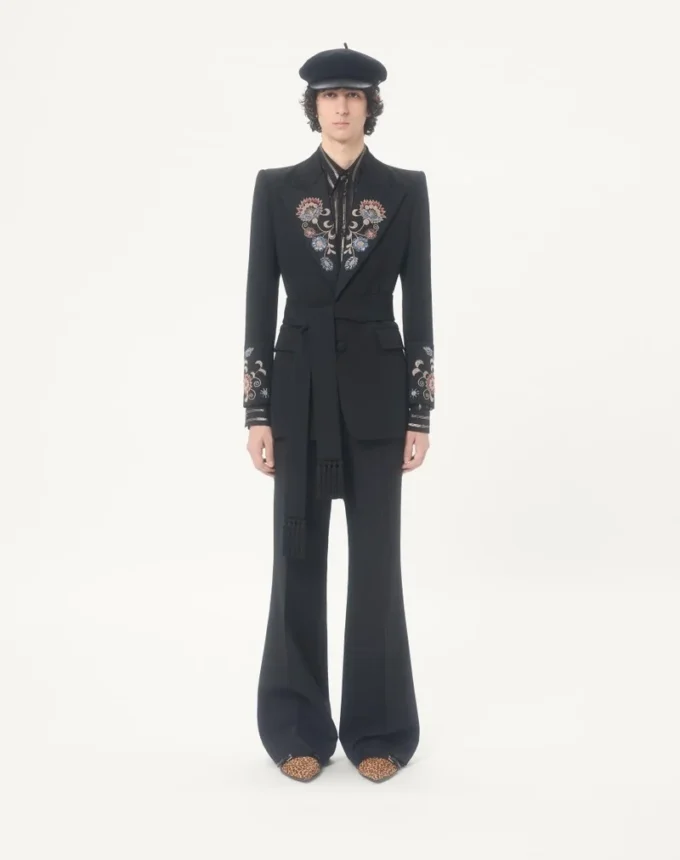 Veste brodée à ceinture en laine grain de poudre Valentino Veste brodée à ceinture en laine grain de poudre Valentino