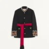 Veste brodée Valentino avec ceinture en gabardine de laine avec VGold Veste brodée Valentino avec ceinture en gabardine de laine avec VGold
