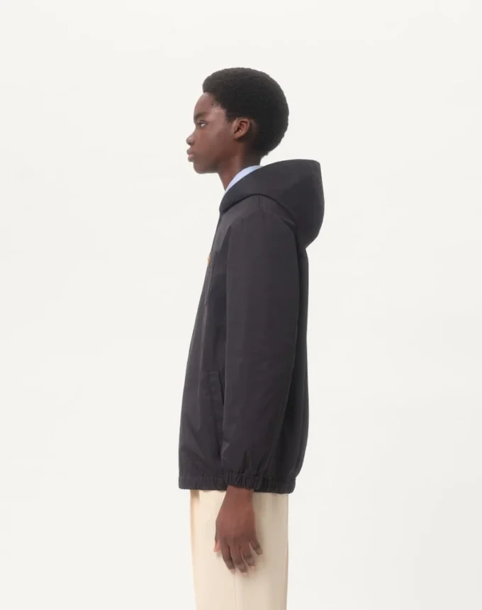 Veste à capuche en nylon avec patch VLogo Veste à capuche en nylon avec patch VLogo