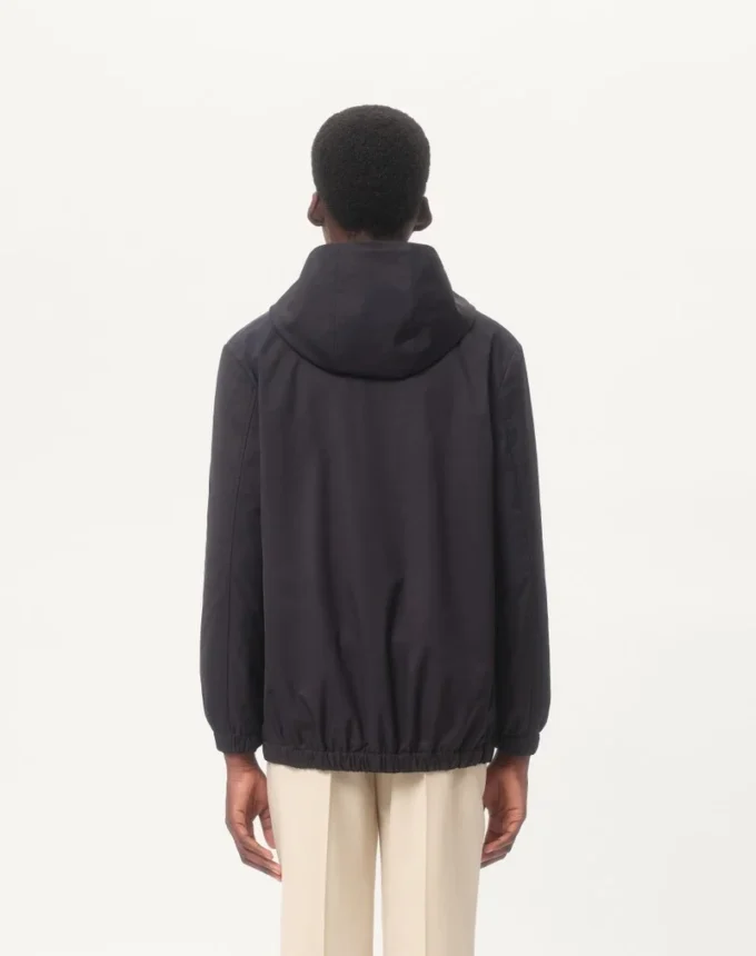 Veste à capuche en nylon avec patch VLogo Veste à capuche en nylon avec patch VLogo