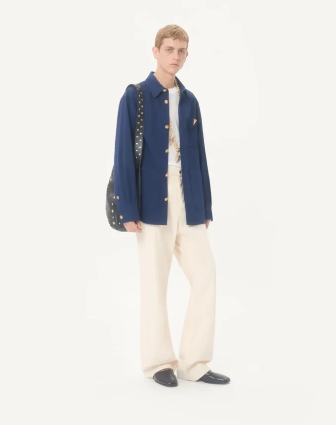 Veste chemise en gabardine de coton Valentino avec VGold Veste chemise en gabardine de coton Valentino avec VGold