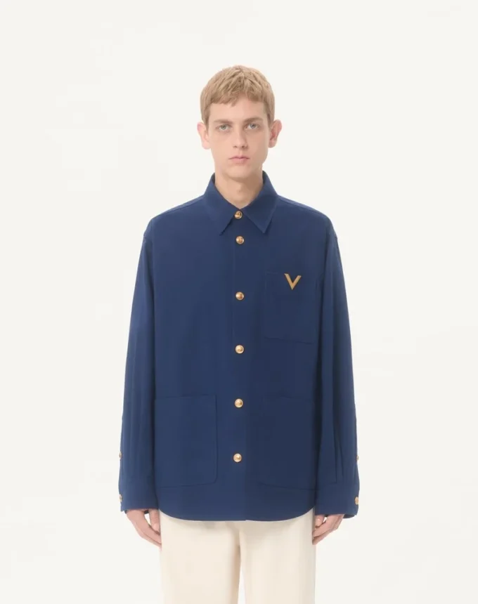 Veste chemise en gabardine de coton Valentino avec VGold Veste chemise en gabardine de coton Valentino avec VGold