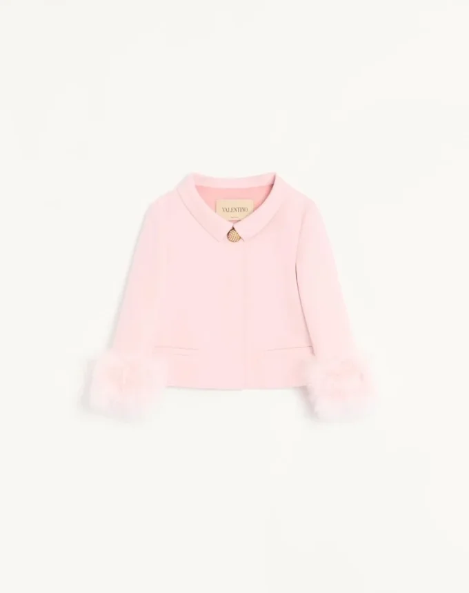 Veste en crêpe couture avec plumes Veste en crêpe couture avec plumes