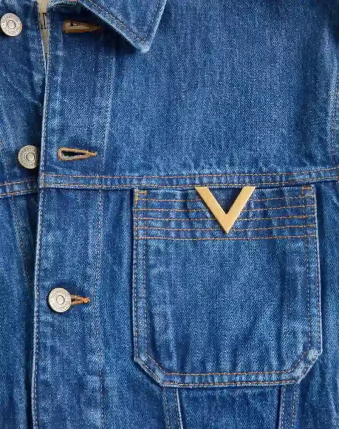 Veste en denim Valentino avec VGold Veste en denim Valentino avec VGold