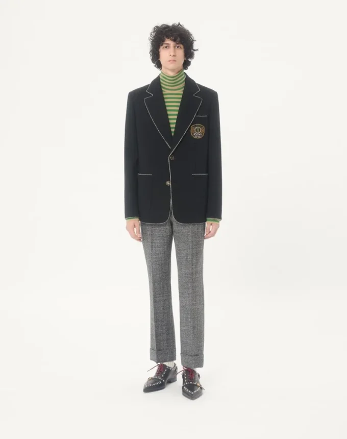 Veste en laine à simple boutonnage Valentino avec patch Valentino Veste en laine à simple boutonnage Valentino avec patch Valentino