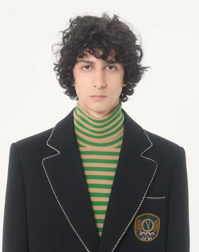Veste en laine à simple boutonnage Valentino avec patch Valentino Veste en laine à simple boutonnage Valentino avec patch Valentino