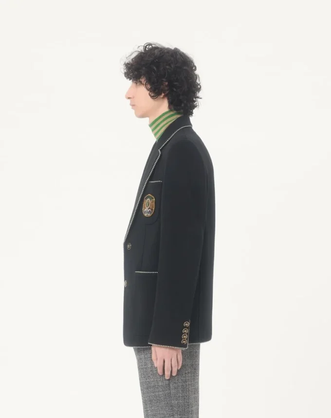 Veste en laine à simple boutonnage Valentino avec patch Valentino Veste en laine à simple boutonnage Valentino avec patch Valentino