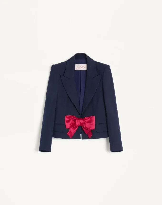 Veste en viscose avec nœud Veste en viscose avec nœud