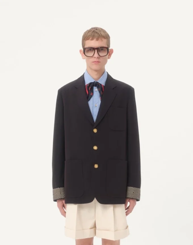 Veste simple boutonnage en laine et coton avec bordures jacquard Veste simple boutonnage en laine et coton avec bordures jacquard